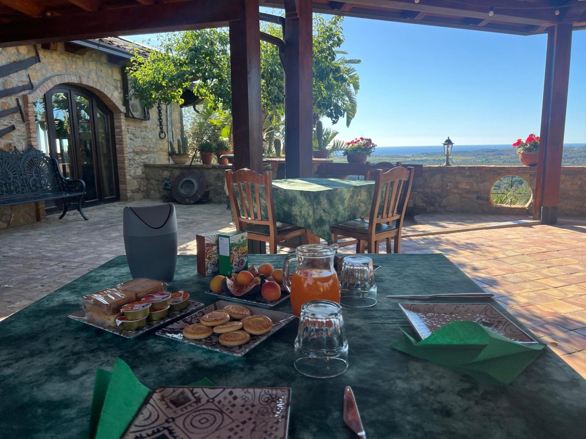 Ciro Agriturismo Catena מראה חיצוני תמונה